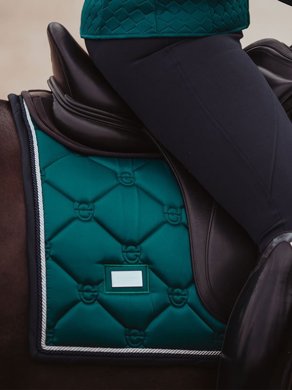 equestrian-stockholm-emerald-dijlovas-nyeregalatet