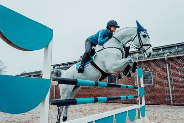 equestrian-stockholm-jump-saddle-pad-parisian-blue