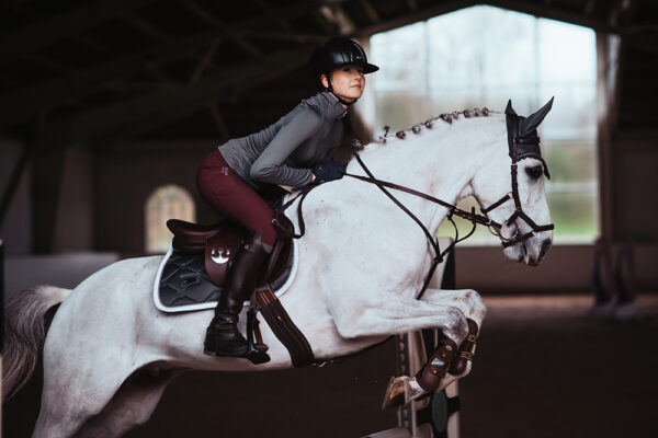 equestrian-stockholm-jump-saddle-pad-silver-cloud-pony