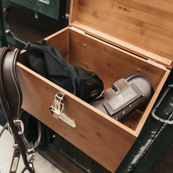 grooming-deluxe-stable-tack-box