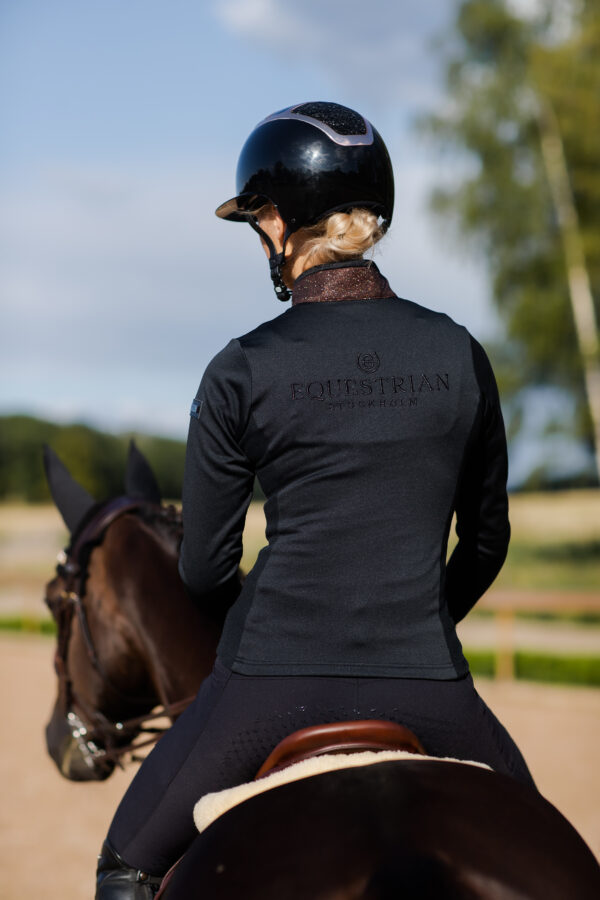 equestrian-stockholm-felso-mahogany-glimmer